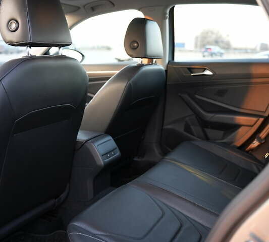 Сірий Фольксваген Джетта, об'ємом двигуна 1.4 л та пробігом 60 тис. км за 18900 $, фото 35 на Automoto.ua