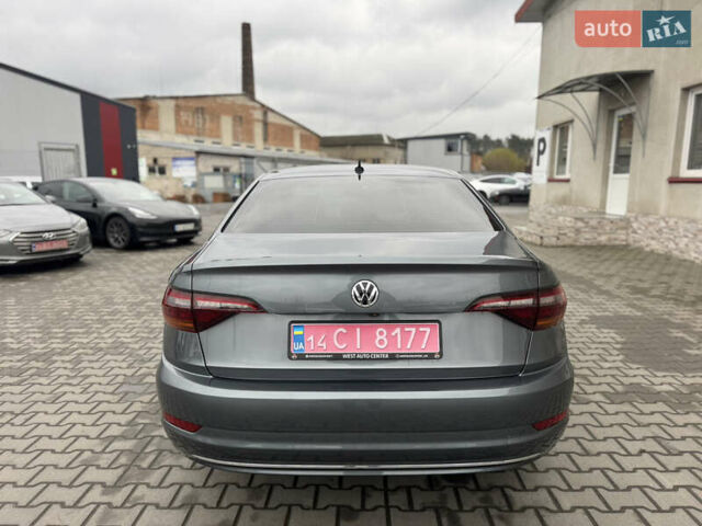 Серый Фольксваген Джетта, объемом двигателя 1.4 л и пробегом 184 тыс. км за 11500 $, фото 5 на Automoto.ua