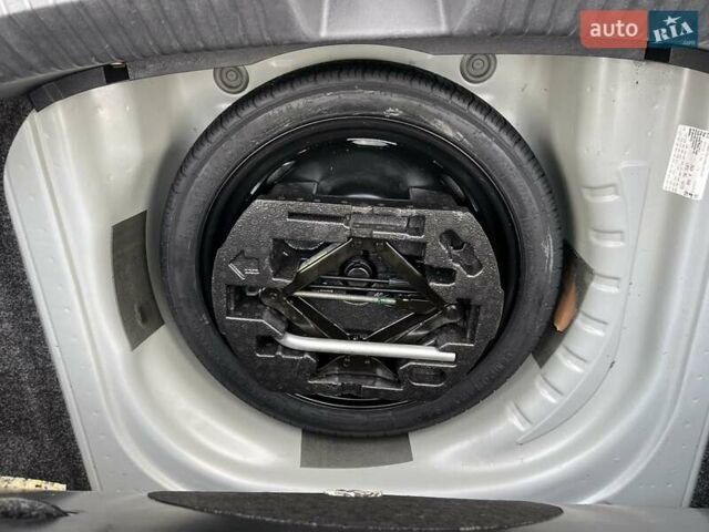 Сірий Фольксваген Джетта, об'ємом двигуна 1.4 л та пробігом 50 тис. км за 13499 $, фото 17 на Automoto.ua