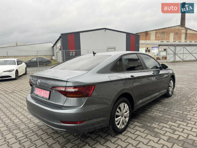 Серый Фольксваген Джетта, объемом двигателя 1.4 л и пробегом 184 тыс. км за 11500 $, фото 4 на Automoto.ua