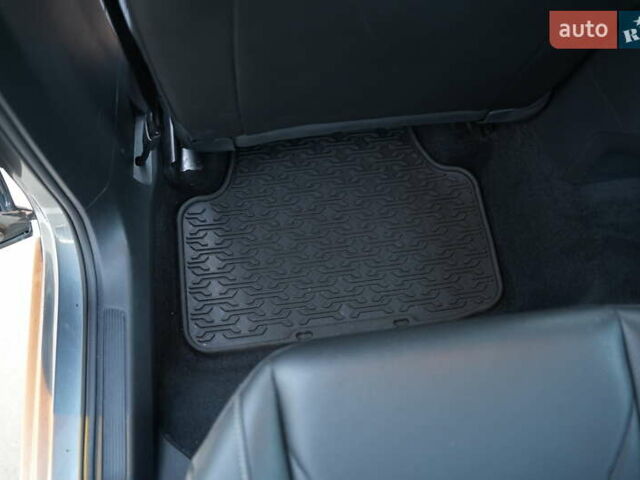 Сірий Фольксваген Джетта, об'ємом двигуна 1.4 л та пробігом 60 тис. км за 18900 $, фото 37 на Automoto.ua