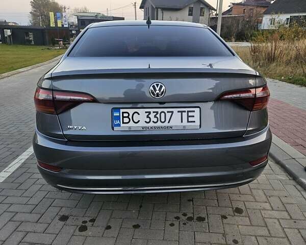 Серый Фольксваген Джетта, объемом двигателя 1.4 л и пробегом 110 тыс. км за 12900 $, фото 3 на Automoto.ua