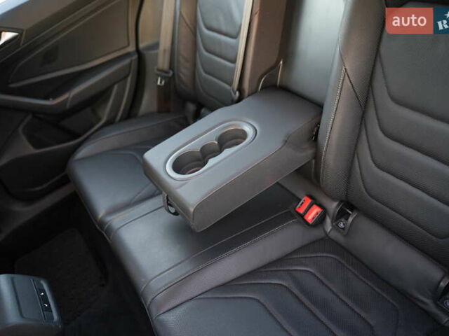 Сірий Фольксваген Джетта, об'ємом двигуна 1.4 л та пробігом 60 тис. км за 18900 $, фото 39 на Automoto.ua