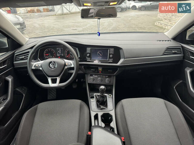 Серый Фольксваген Джетта, объемом двигателя 1.4 л и пробегом 184 тыс. км за 11500 $, фото 24 на Automoto.ua