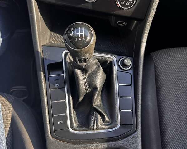 Серый Фольксваген Джетта, объемом двигателя 1.4 л и пробегом 176 тыс. км за 11900 $, фото 18 на Automoto.ua