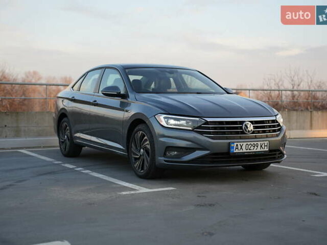 Сірий Фольксваген Джетта, об'ємом двигуна 1.4 л та пробігом 60 тис. км за 18900 $, фото 2 на Automoto.ua