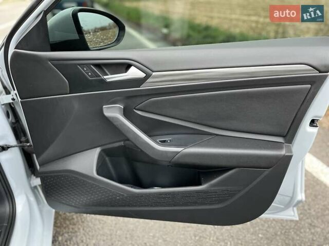 Сірий Фольксваген Джетта, об'ємом двигуна 1.4 л та пробігом 50 тис. км за 13499 $, фото 19 на Automoto.ua