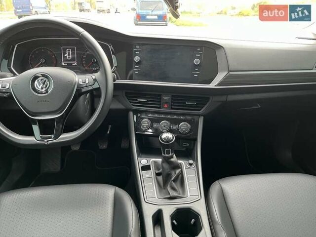Сірий Фольксваген Джетта, об'ємом двигуна 1.4 л та пробігом 50 тис. км за 13499 $, фото 11 на Automoto.ua