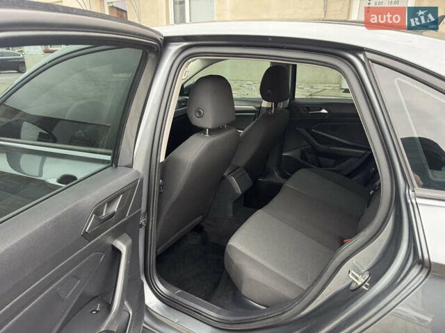 Серый Фольксваген Джетта, объемом двигателя 1.4 л и пробегом 184 тыс. км за 11500 $, фото 31 на Automoto.ua