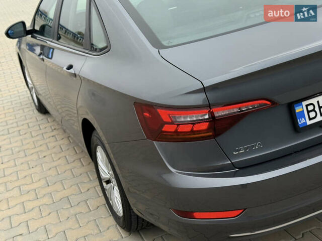 Сірий Фольксваген Джетта, об'ємом двигуна 1.4 л та пробігом 190 тис. км за 13700 $, фото 9 на Automoto.ua