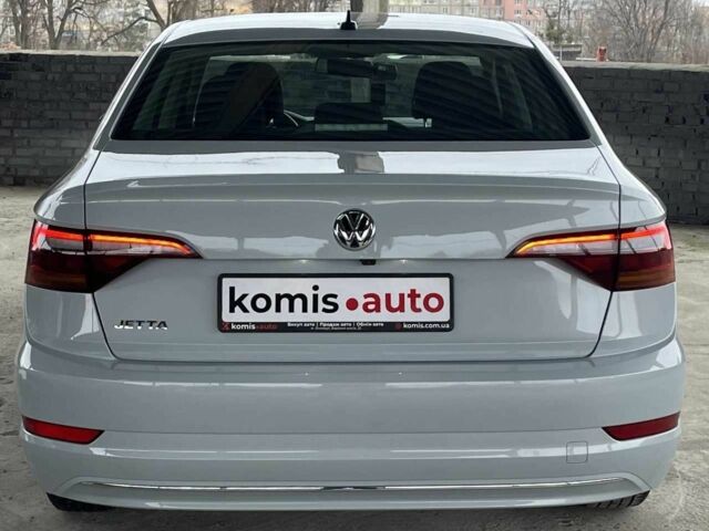 Сірий Фольксваген Джетта, об'ємом двигуна 1.4 л та пробігом 47 тис. км за 14499 $, фото 20 на Automoto.ua