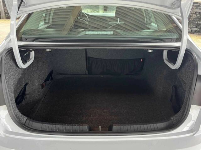 Сірий Фольксваген Джетта, об'ємом двигуна 1.4 л та пробігом 47 тис. км за 14499 $, фото 23 на Automoto.ua