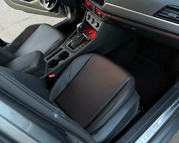 Сірий Фольксваген Джетта, об'ємом двигуна 1.4 л та пробігом 185 тис. км за 13999 $, фото 33 на Automoto.ua