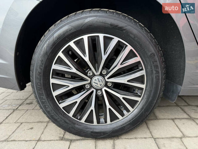 Сірий Фольксваген Джетта, об'ємом двигуна 1.4 л та пробігом 59 тис. км за 16800 $, фото 20 на Automoto.ua