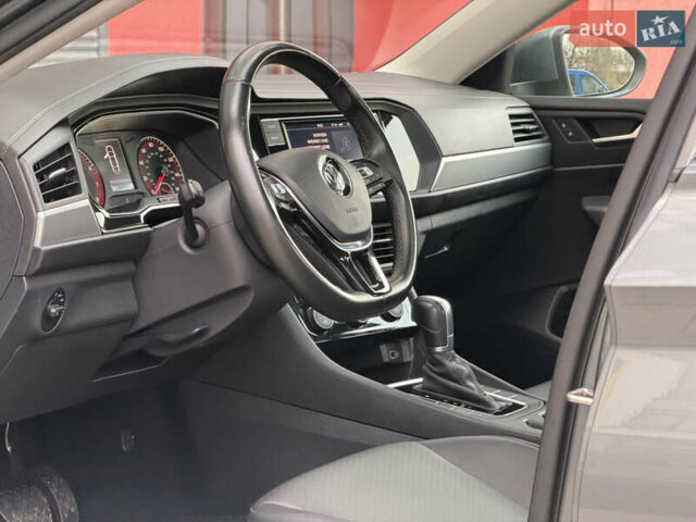 Сірий Фольксваген Джетта, об'ємом двигуна 1.4 л та пробігом 59 тис. км за 16800 $, фото 24 на Automoto.ua