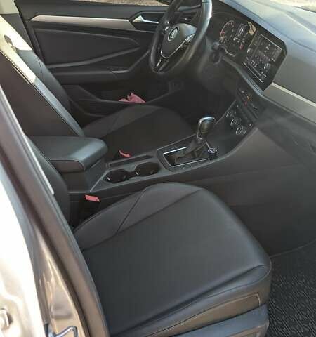 Серый Фольксваген Джетта, объемом двигателя 1.4 л и пробегом 79 тыс. км за 18000 $, фото 6 на Automoto.ua