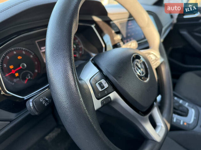 Серый Фольксваген Джетта, объемом двигателя 1.4 л и пробегом 161 тыс. км за 9999 $, фото 16 на Automoto.ua