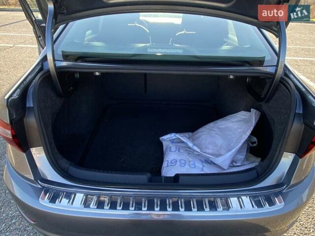 Серый Фольксваген Джетта, объемом двигателя 1.4 л и пробегом 109 тыс. км за 15900 $, фото 9 на Automoto.ua