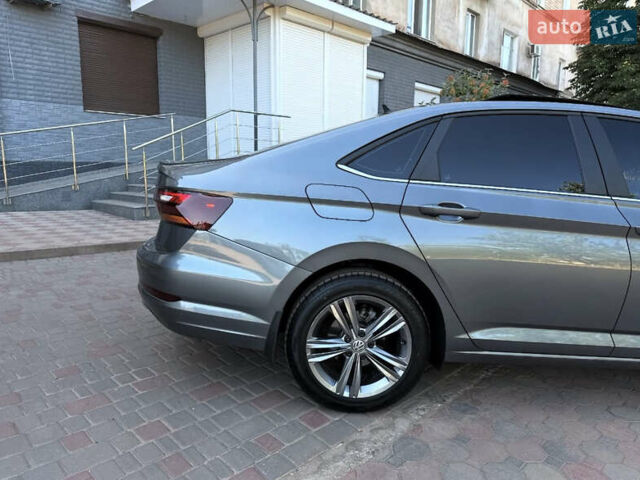Серый Фольксваген Джетта, объемом двигателя 1.4 л и пробегом 137 тыс. км за 16500 $, фото 7 на Automoto.ua