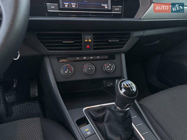 Сірий Фольксваген Джетта, об'ємом двигуна 1.39 л та пробігом 138 тис. км за 12800 $, фото 24 на Automoto.ua