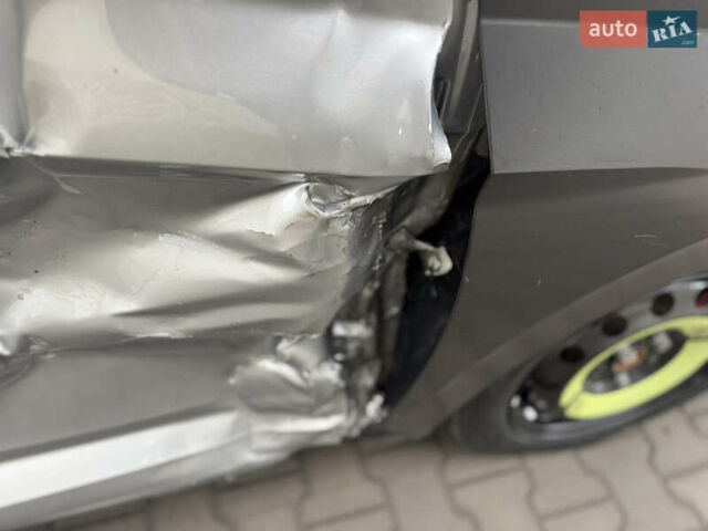 Сірий Фольксваген Джетта, об'ємом двигуна 1.4 л та пробігом 98 тис. км за 10500 $, фото 13 на Automoto.ua