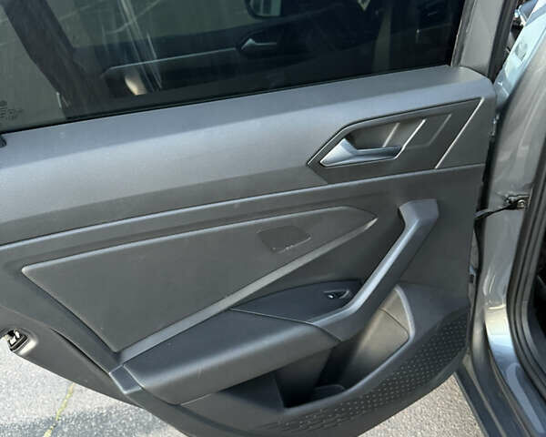 Сірий Фольксваген Джетта, об'ємом двигуна 1.4 л та пробігом 185 тис. км за 13999 $, фото 36 на Automoto.ua