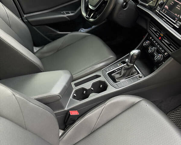 Серый Фольксваген Джетта, объемом двигателя 1.4 л и пробегом 99 тыс. км за 17777 $, фото 13 на Automoto.ua