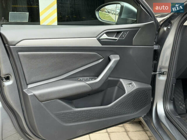 Сірий Фольксваген Джетта, об'ємом двигуна 1.4 л та пробігом 59 тис. км за 16800 $, фото 23 на Automoto.ua
