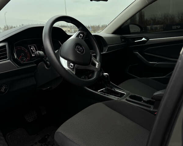 Серый Фольксваген Джетта, объемом двигателя 1.4 л и пробегом 80 тыс. км за 13300 $, фото 13 на Automoto.ua