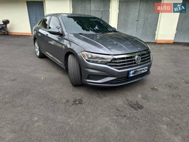 Серый Фольксваген Джетта, объемом двигателя 1.4 л и пробегом 150 тыс. км за 15500 $, фото 1 на Automoto.ua