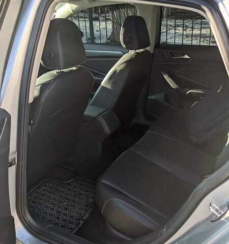 Серый Фольксваген Джетта, объемом двигателя 1.4 л и пробегом 79 тыс. км за 18000 $, фото 8 на Automoto.ua