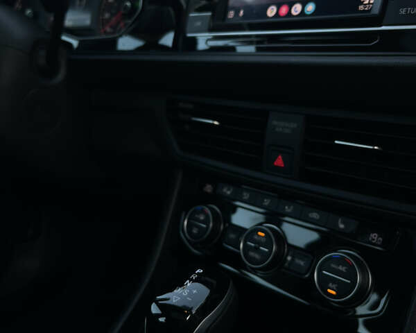 Серый Фольксваген Джетта, объемом двигателя 1.4 л и пробегом 89 тыс. км за 15700 $, фото 10 на Automoto.ua