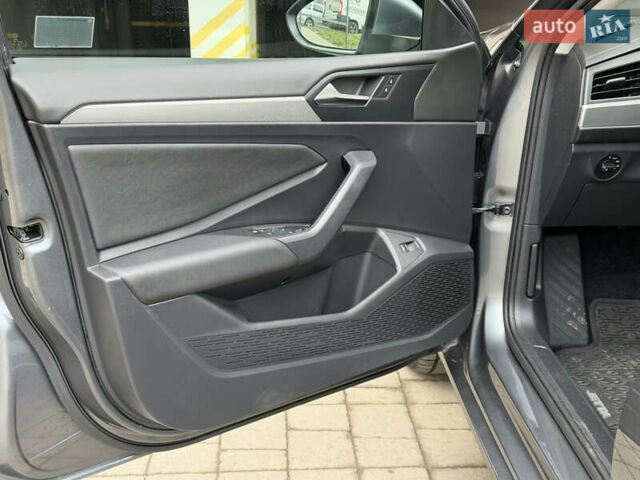 Сірий Фольксваген Джетта, об'ємом двигуна 1.4 л та пробігом 59 тис. км за 16800 $, фото 21 на Automoto.ua