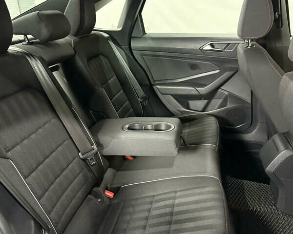 Серый Фольксваген Джетта, объемом двигателя 1.98 л и пробегом 70 тыс. км за 18200 $, фото 24 на Automoto.ua