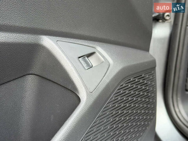 Сірий Фольксваген Джетта, об'ємом двигуна 1.4 л та пробігом 59 тис. км за 16800 $, фото 26 на Automoto.ua