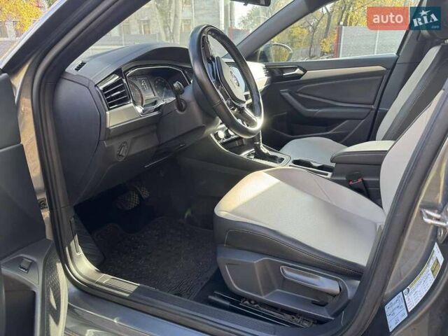 Серый Фольксваген Джетта, объемом двигателя 1.4 л и пробегом 81 тыс. км за 16855 $, фото 9 на Automoto.ua