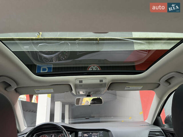 Сірий Фольксваген Джетта, об'ємом двигуна 1.4 л та пробігом 59 тис. км за 16800 $, фото 38 на Automoto.ua