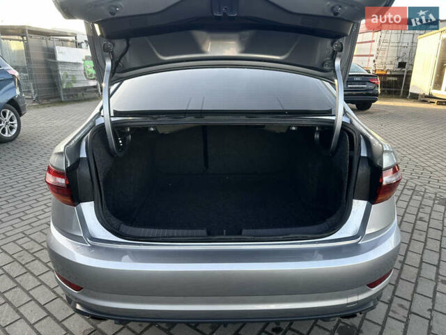 Сірий Фольксваген Джетта, об'ємом двигуна 2 л та пробігом 78 тис. км за 17499 $, фото 18 на Automoto.ua