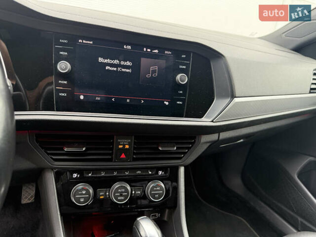 Сірий Фольксваген Джетта, об'ємом двигуна 1.4 л та пробігом 185 тис. км за 13999 $, фото 21 на Automoto.ua