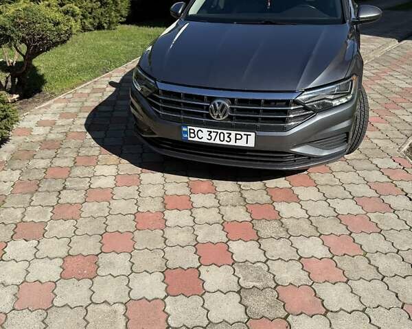Серый Фольксваген Джетта, объемом двигателя 1.4 л и пробегом 115 тыс. км за 16600 $, фото 3 на Automoto.ua