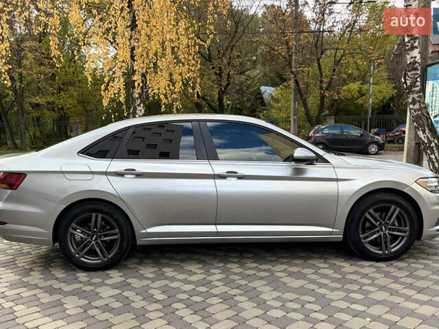 Фольксваген Джетта 2019 в Тернополе на Automoto.ua Серый Фольксваген Джетта, объемом двигателя 1.4 л и пробегом 72 тыс. км за 14700 $, фото 5 на Automoto.ua
