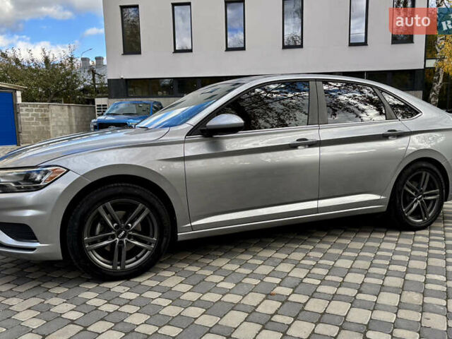 Фольксваген Джетта 2019 в Тернополе на Automoto.ua Серый Фольксваген Джетта, объемом двигателя 1.4 л и пробегом 72 тыс. км за 14700 $, фото 10 на Automoto.ua