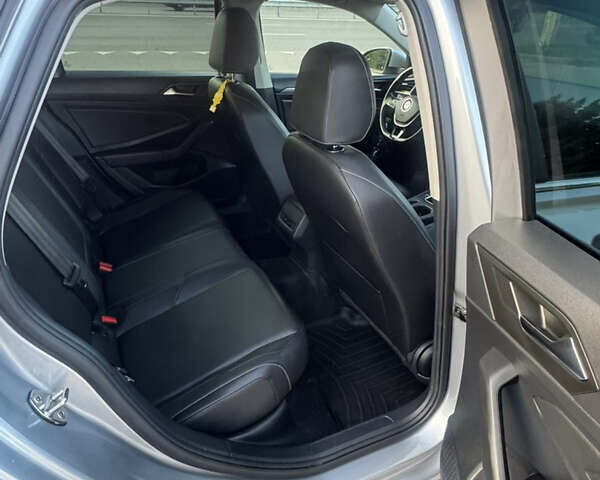 Серый Фольксваген Джетта, объемом двигателя 1.4 л и пробегом 75 тыс. км за 17200 $, фото 12 на Automoto.ua