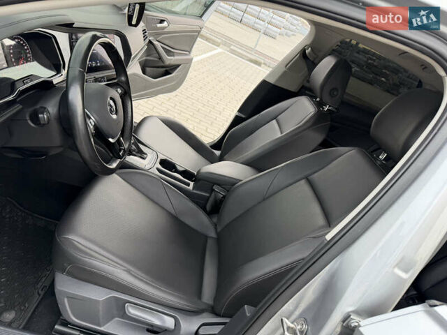 Серый Фольксваген Джетта, объемом двигателя 1.4 л и пробегом 124 тыс. км за 15800 $, фото 16 на Automoto.ua