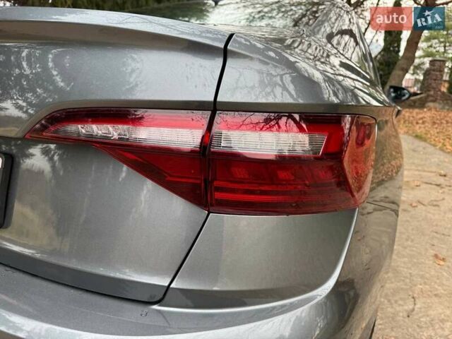 Серый Фольксваген Джетта, объемом двигателя 1.4 л и пробегом 125 тыс. км за 14200 $, фото 40 на Automoto.ua