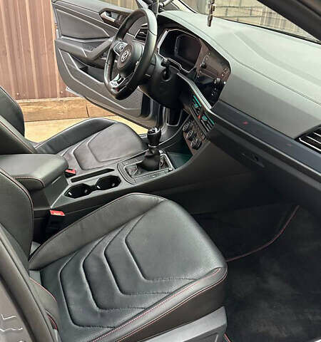 Серый Фольксваген Джетта, объемом двигателя 1.98 л и пробегом 49 тыс. км за 18500 $, фото 6 на Automoto.ua