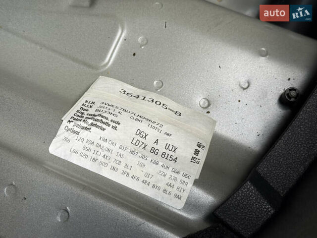 Сірий Фольксваген Джетта, об'ємом двигуна 1.4 л та пробігом 60 тис. км за 16999 $, фото 27 на Automoto.ua