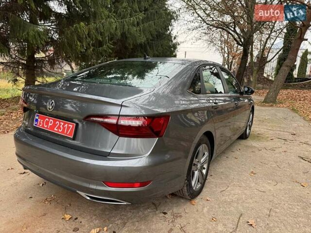 Серый Фольксваген Джетта, объемом двигателя 1.4 л и пробегом 125 тыс. км за 14200 $, фото 1 на Automoto.ua