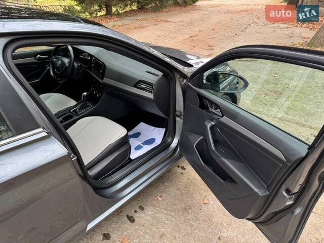 Серый Фольксваген Джетта, объемом двигателя 1.4 л и пробегом 125 тыс. км за 14200 $, фото 23 на Automoto.ua