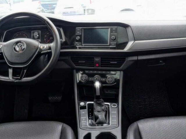 Серый Фольксваген Джетта, объемом двигателя 1.4 л и пробегом 44 тыс. км за 11500 $, фото 8 на Automoto.ua